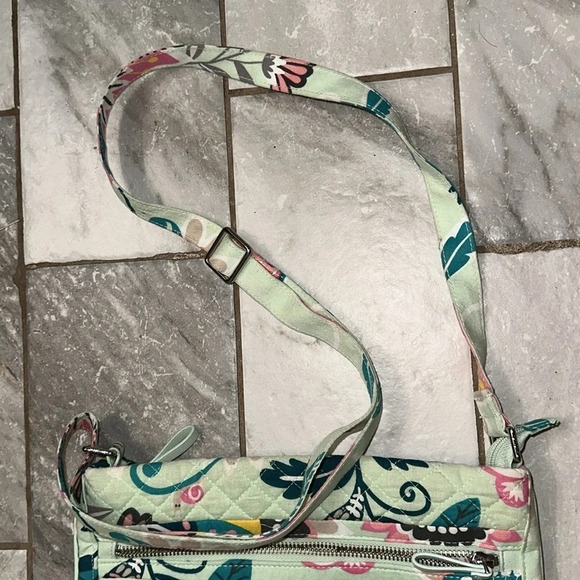 Vera Bradley Iconic Triple Zip Hipster Crossbody Mint Floral Pattern - Picture 11 of 15